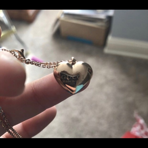 Gucci woman’s necklace. - Picture 5 of 6